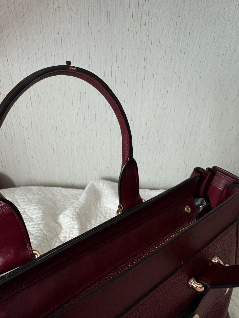Coach swagger crossbody red gold large leather purse please read broken handle - Picture 9 of 11